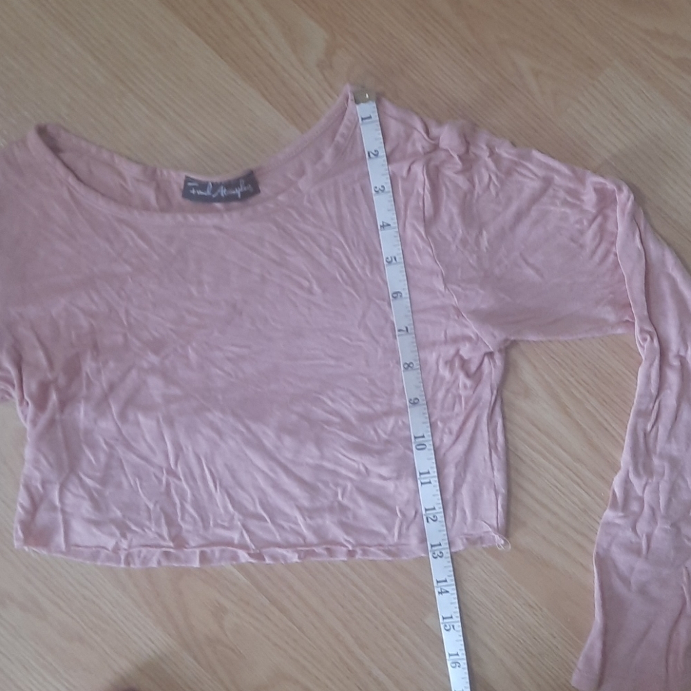 Crop top - Picture 6 of 6